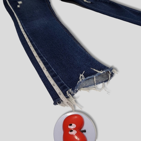 Angel Designed in Los Angeles Size 7 Skinny Jeans, Dark Wash Distressed Denim - Picture 13 of 14